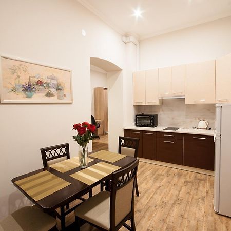 Wonderful Flat On City Center Ujhorod Exterior foto