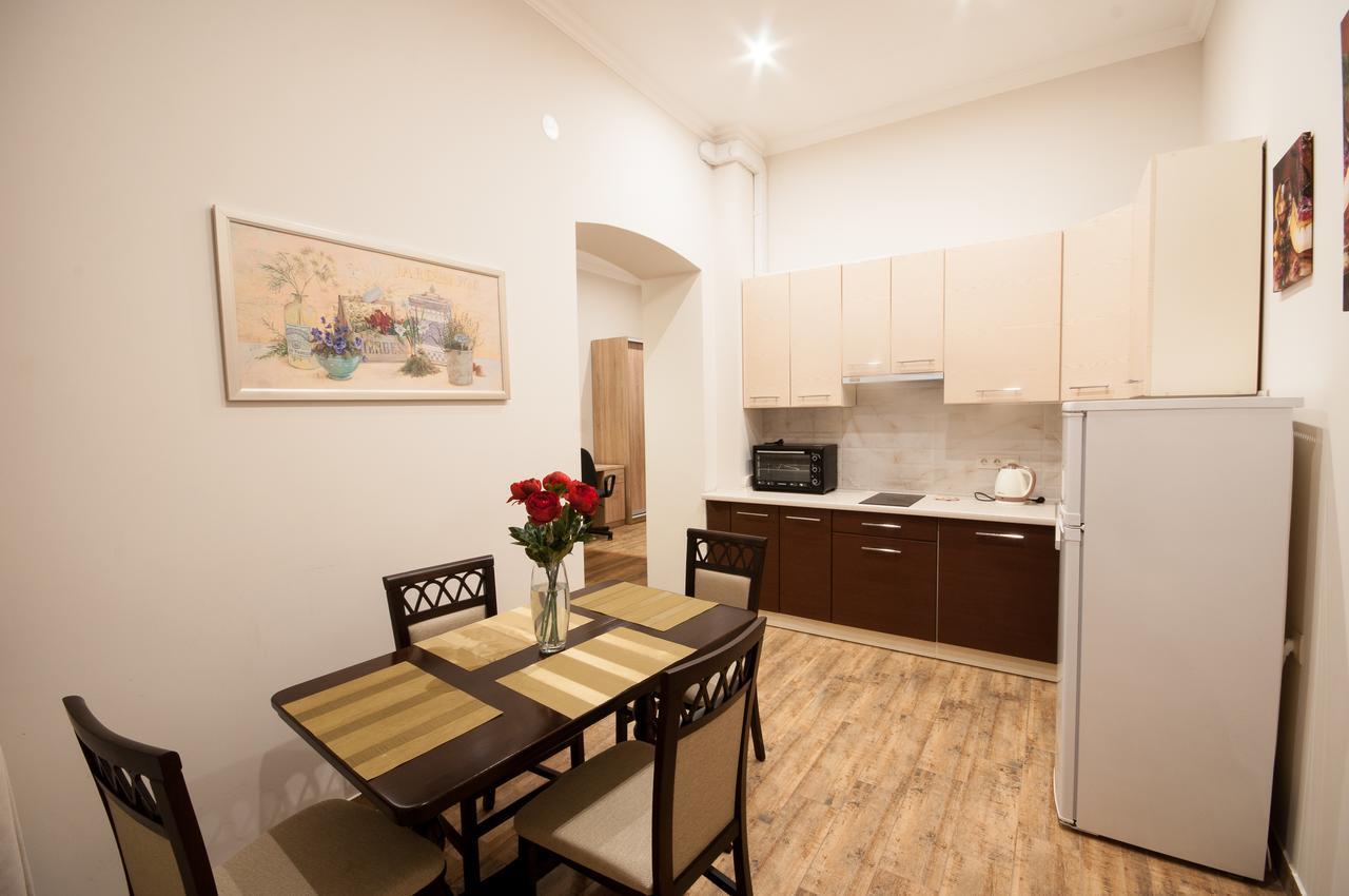 Wonderful Flat On City Center Ujhorod Exterior foto